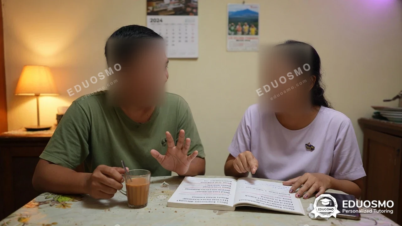 Galeri kelas bahasa sunda: siswa bersama tutor Eduosmo di Bandung