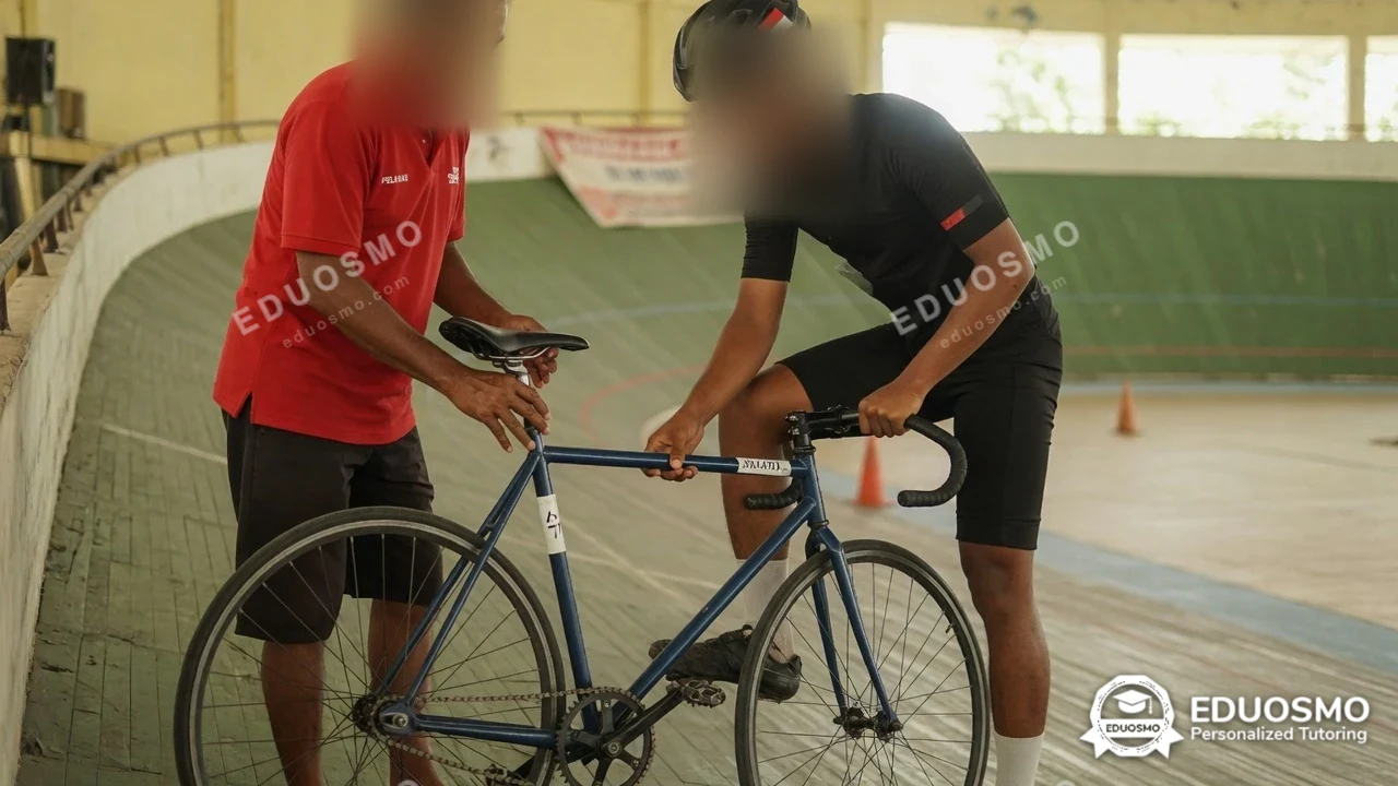 Sesi les balap sepeda trek privat satu-satu di Bandung