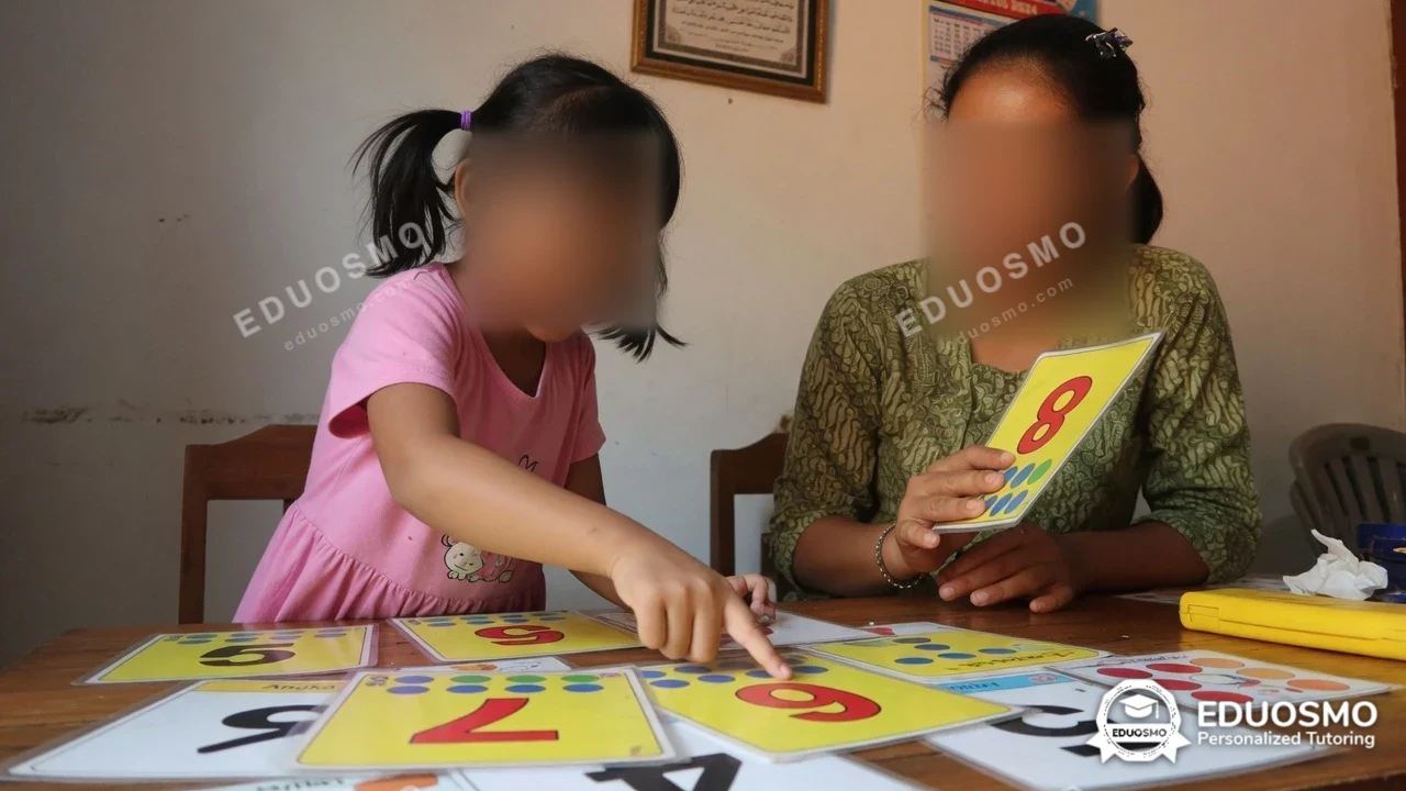 Galeri kelas berhitung: siswa bersama tutor Eduosmo di Bandung