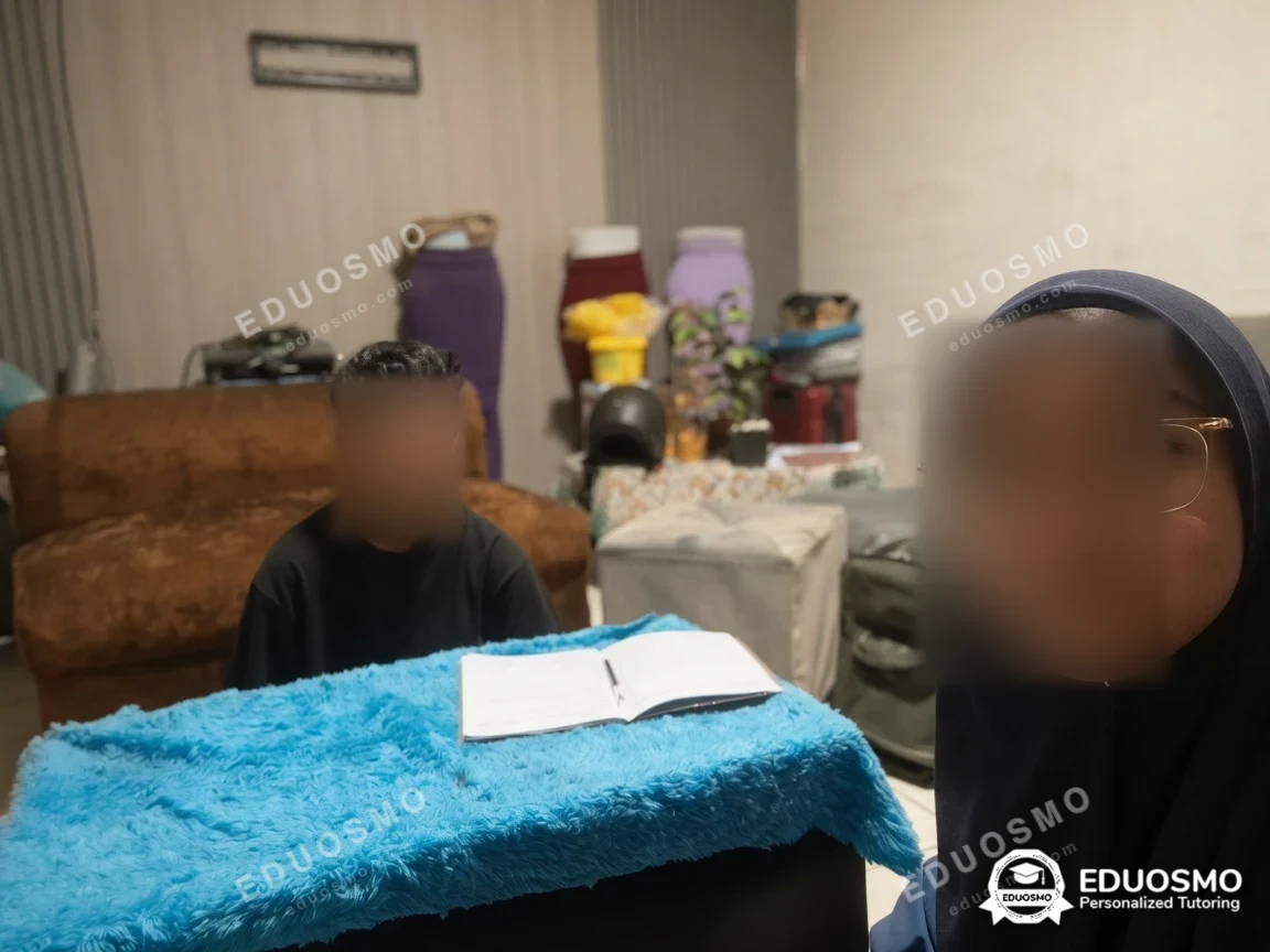 Momen sesi bahasa indonesia sedang berlangsung, Bandung