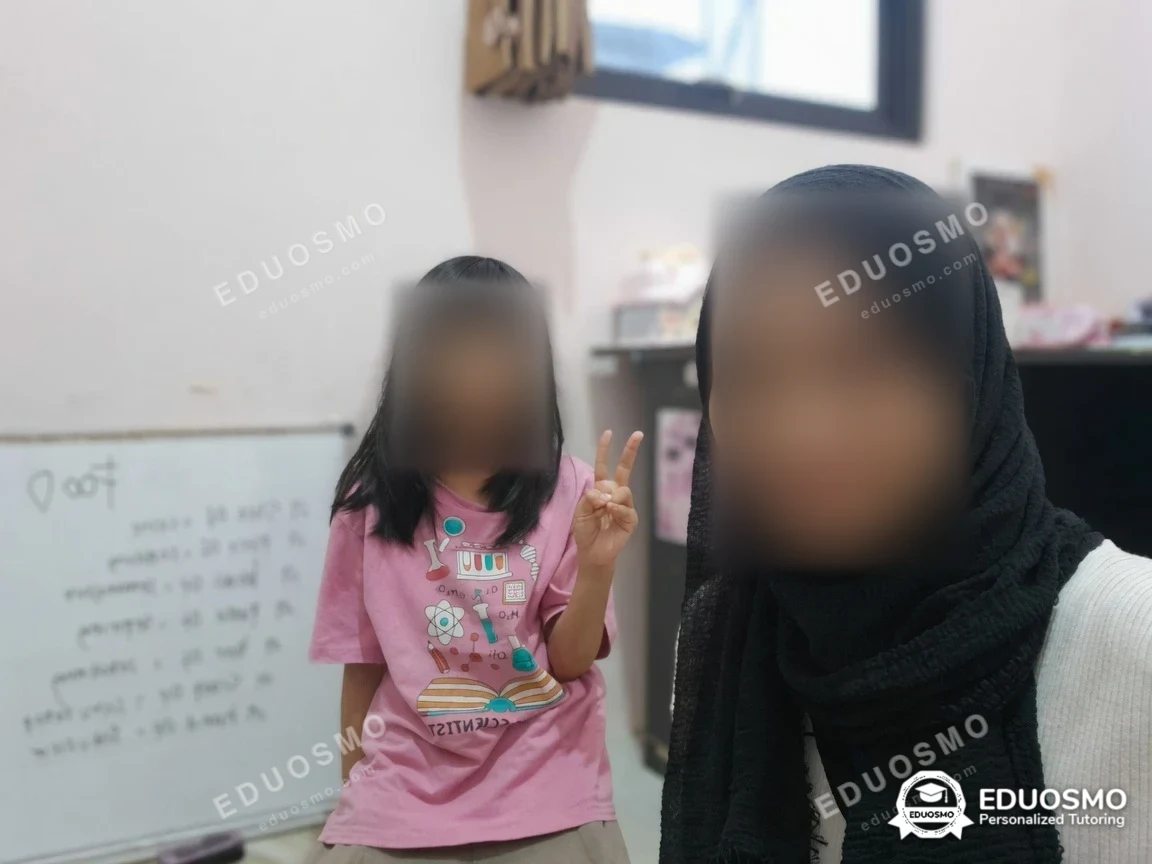 Sesi les masuk sekolah privat satu-satu di Bandung