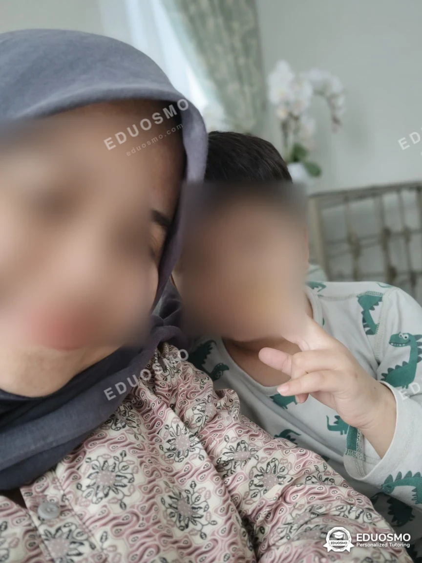 Galeri kelas masuk sekolah: siswa bersama tutor Eduosmo di Bandung