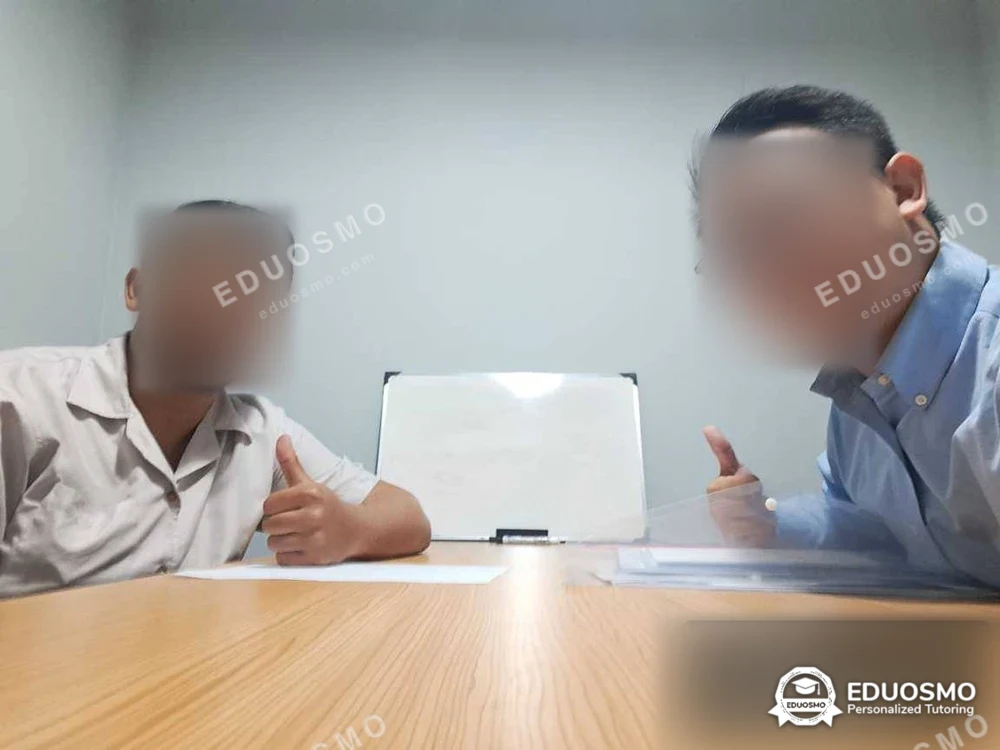 Tutor Eduosmo mendampingi siswa belajar CPNS di Bandung