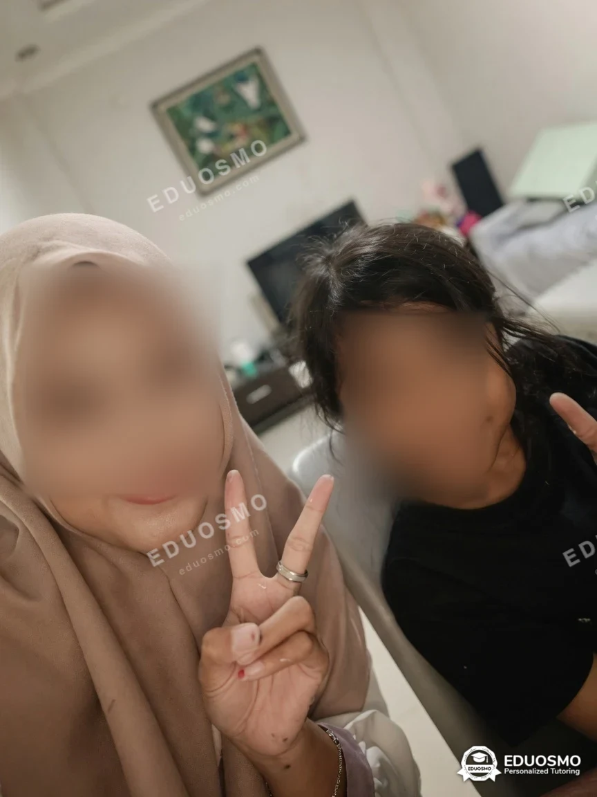 Momen sesi menggambar sedang berlangsung, Bandung