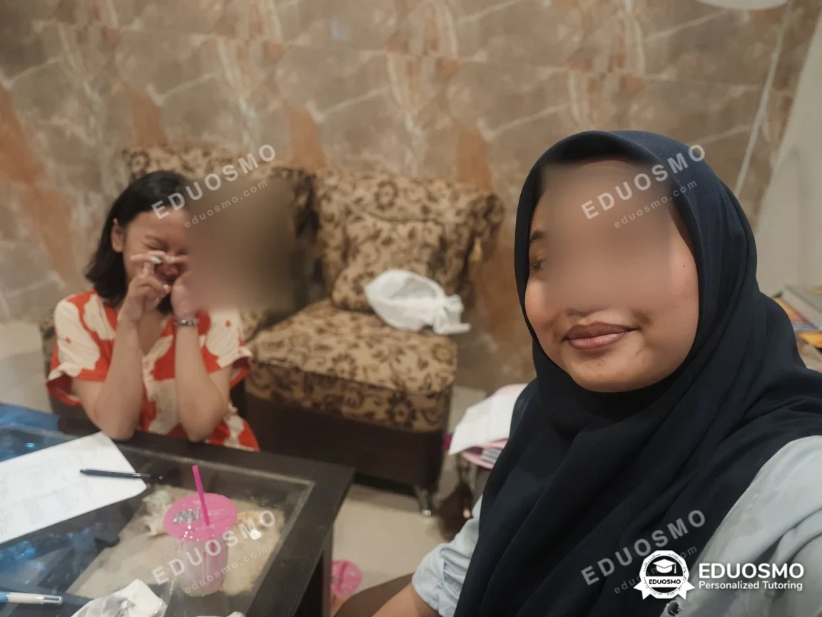 Siswa Bandung belajar matematika SD diampu tutor Eduosmo