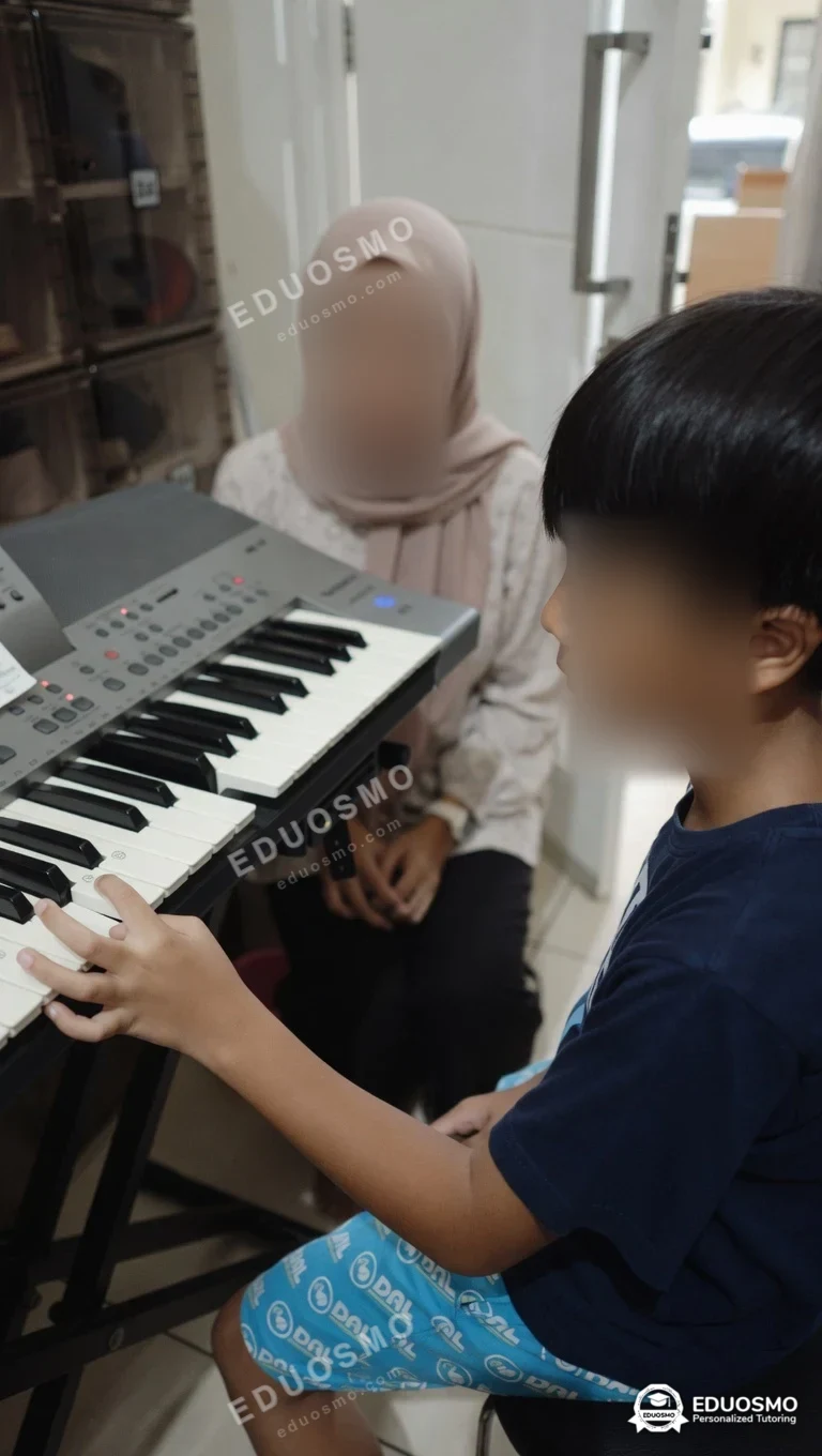 Sesi les piano privat satu-satu di Bandung