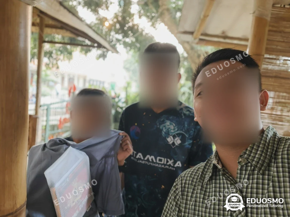 Galeri kelas SMP: siswa bersama tutor Eduosmo di Bandung