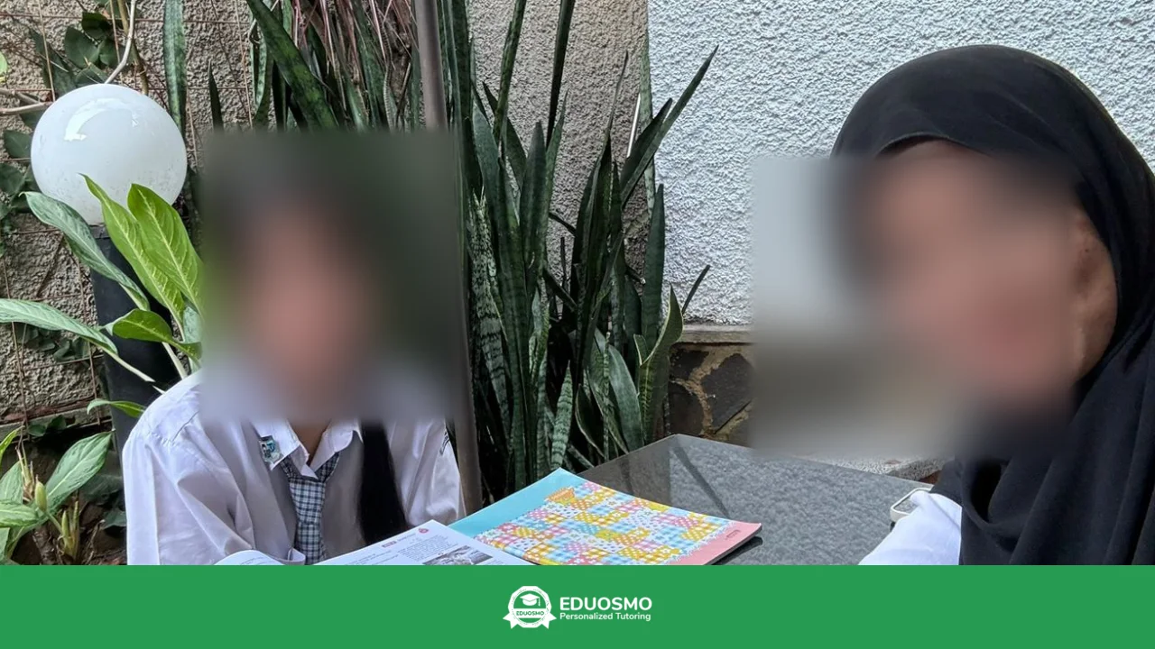 Kegiatan ekstrakurikuler siswa bersama instruktur Eduosmo