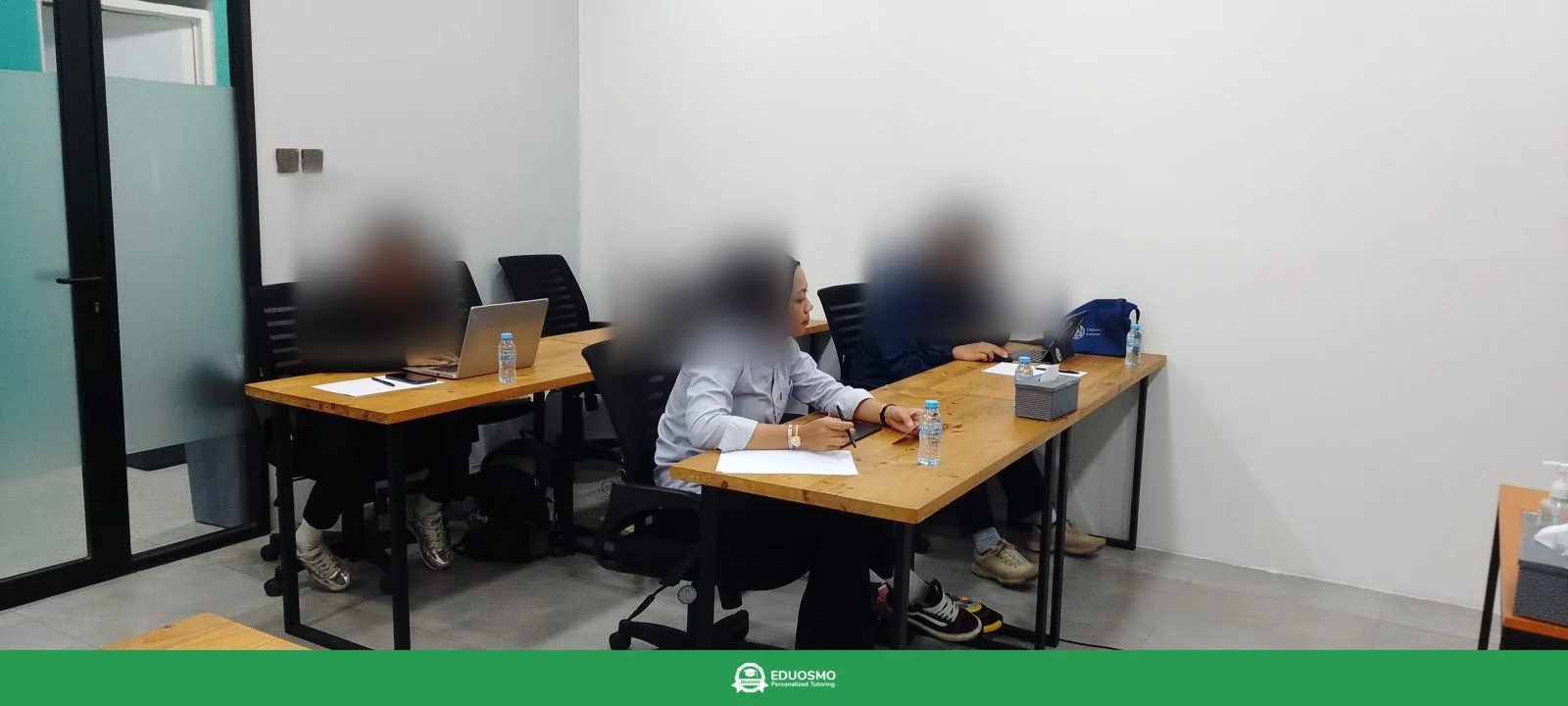 Pelaksanaan tryout SNBT Eduosmo dengan pengawasan